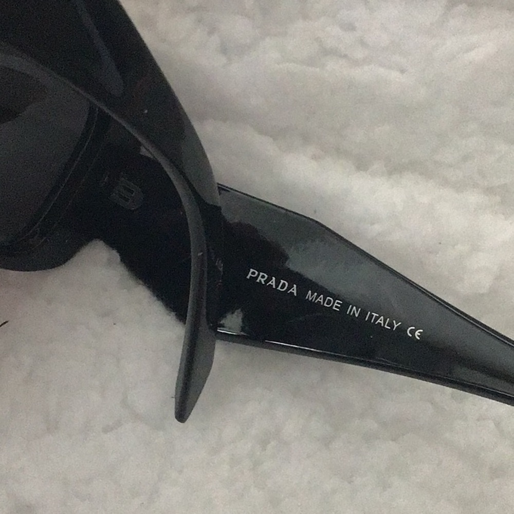 Spectacular Prada Sunglasses - image 5